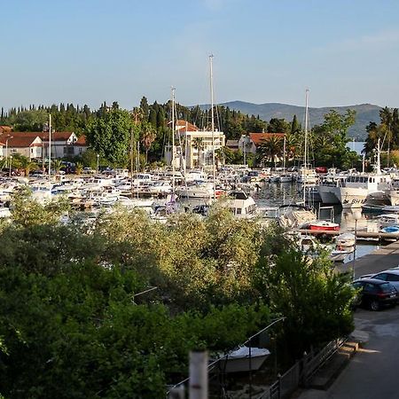 Pakovo Apartments Andrija Tivat Exteriör bild